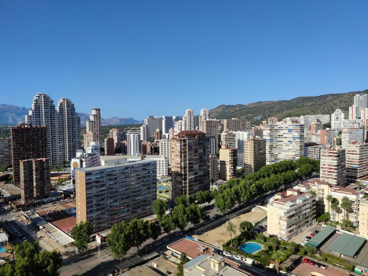 Las Damas Premium 23F Beach Front - Pool & Parking بينايدورم المظهر الخارجي الصورة